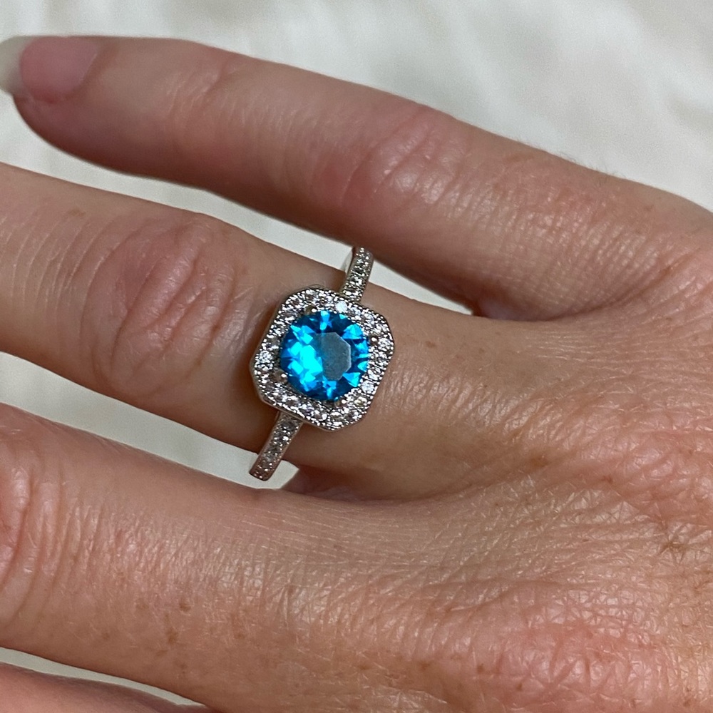 925 Sterling Silver Blue CZ Halo Fashion Ring - Picture 10 of 10